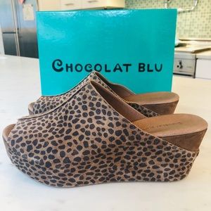 Chocolate Blu leopard suede wedge